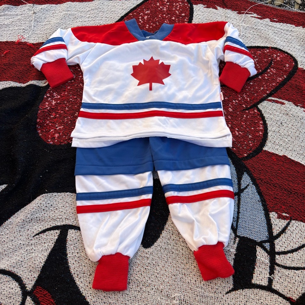 MILTON FUNWEAR RED WHITE BLUE MAPLE LEAF CANADA HOCKEY OUTFIT BOYS SIZE 4T